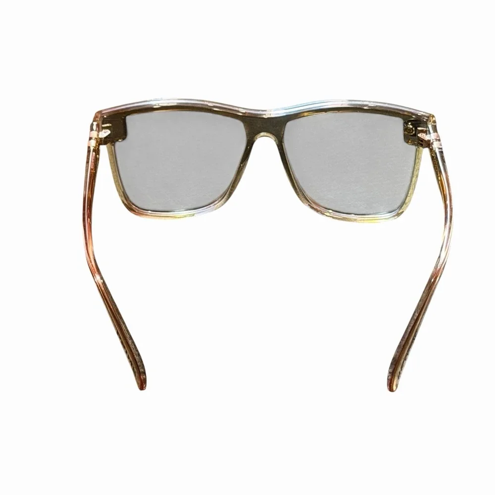 Blenders Eyewear Prime 21 Gold Polarized Sunglasses & Case (See Scratches)